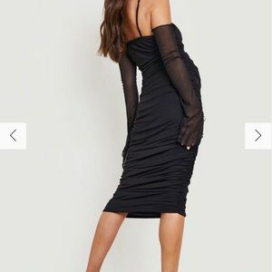 Never worn maternity dress! Trendy mesh sleeves with flattering bodice!